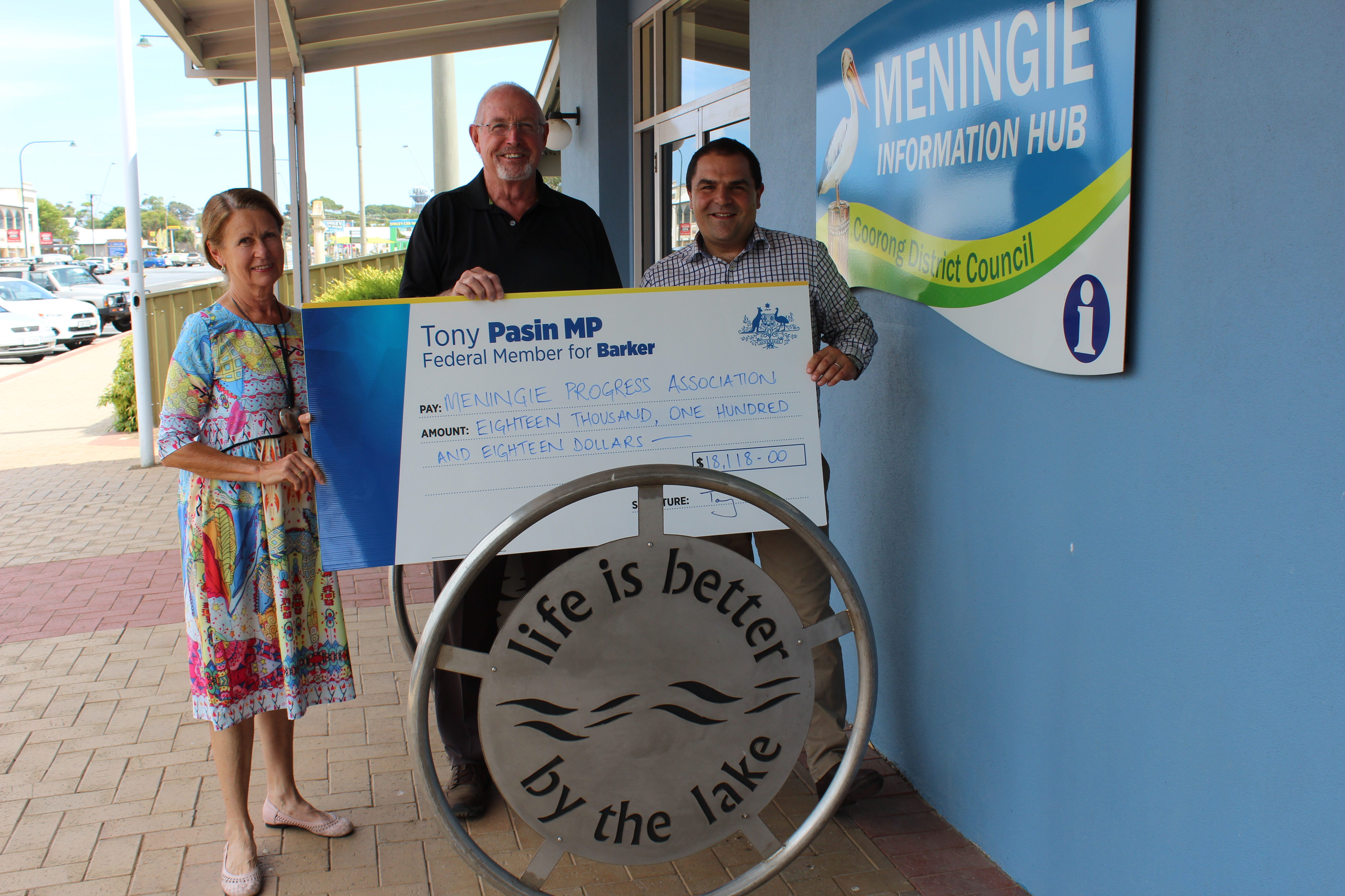 PASIN DELIVERS FUNDING FOR THE MENINGIE COMMUNITY