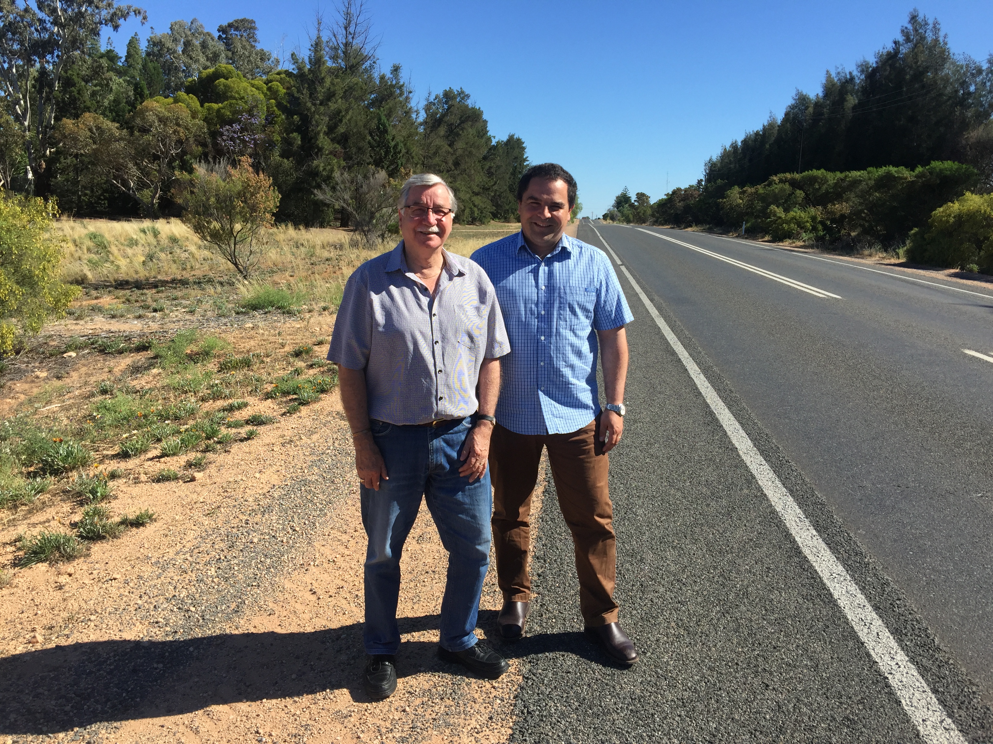 FEDS BOOST FREIGHT ROADS IN SOUTH AUSTRALIA